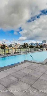 Liberty village outdoor pool! - Photo 1