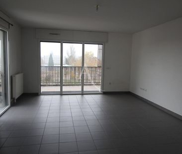 Appartement 4 pièces - 21000 Dijon Loyer : 905 € / mois CC - Photo 2