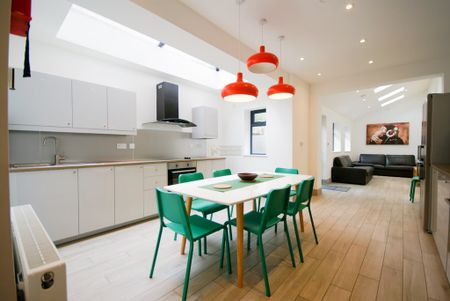 28 Bournbrook Road - Photo 2