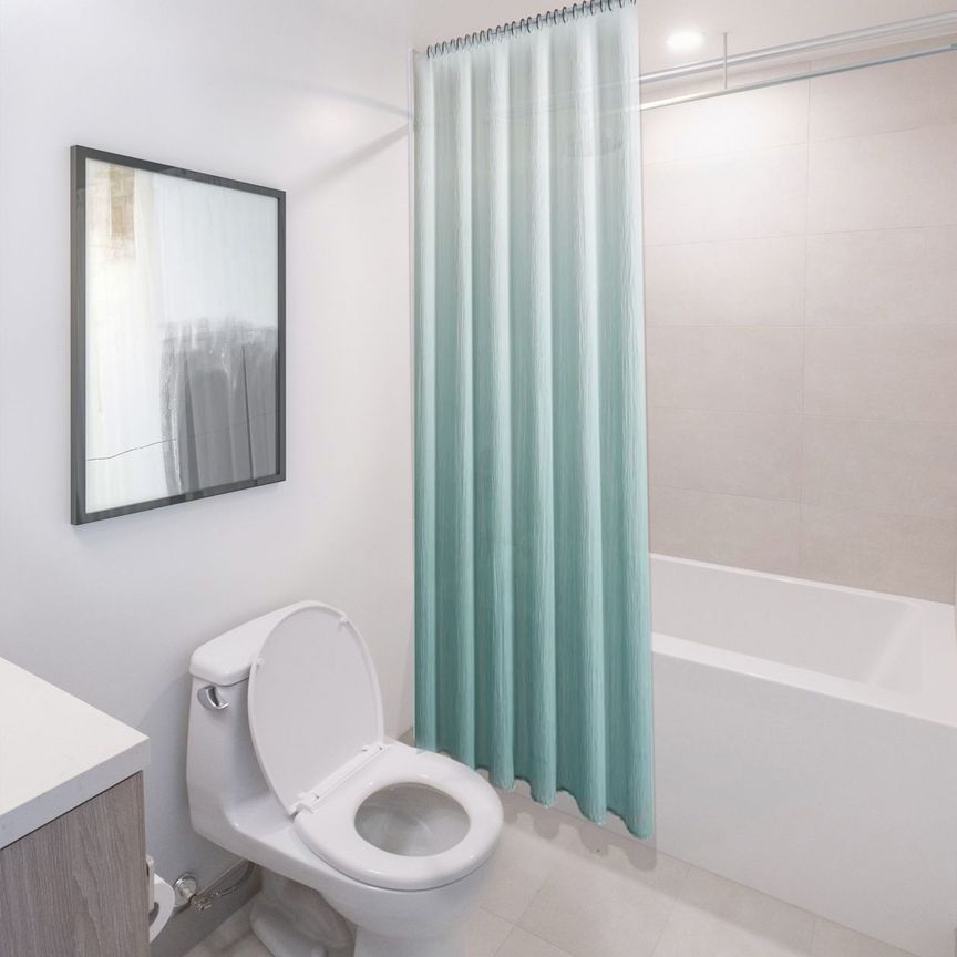 For Lease - 2020 Bathurst Street Unit# 532, Toronto, Ontario - Photo 1