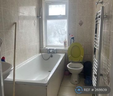 1 bedroom in a house share to rent - Photo 6