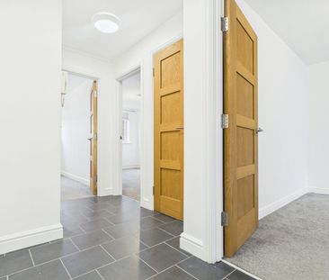 Flat to rent on - Photo 6