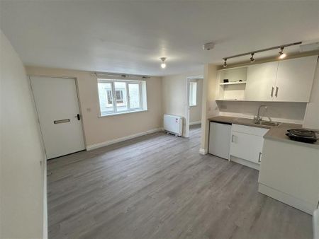 1 bedroom apartment to rent - Photo 2