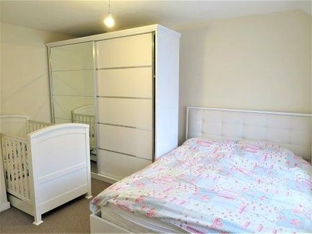 3 bedroom terraced house to rent - Photo 3