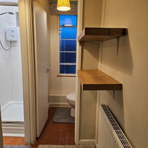 Room in a Shared Flat, Upper York Street, BS2 - Photo 3