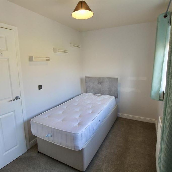 2 bedroom semi-detached house to rent - Photo 1