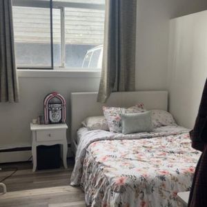 1 mois gratuit! Beau 3½ à louer | Disponible immédiatement - Photo 2