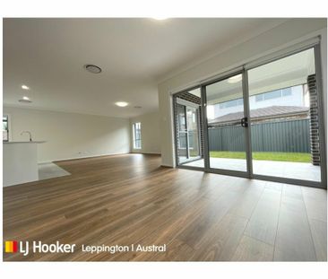 Modern Living at Its Finest - Photo 4