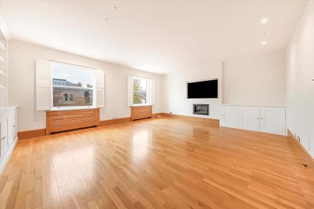 3 bedroom flat to rent - Photo 4