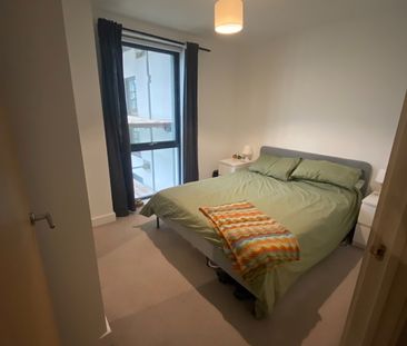 1 Bed Flat, Invicta, BS1 - Photo 4