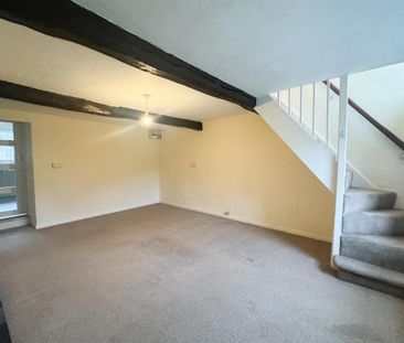 2 bedroom terraced house to rent - Photo 2