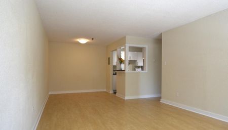 67 & 141 Harlington Crescent - Photo 3