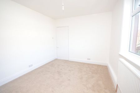 Iris Avenue, Exeter, Devon, EX2 - Photo 5