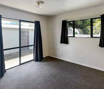 WEST END- 3 BEDROOMS - Photo 2