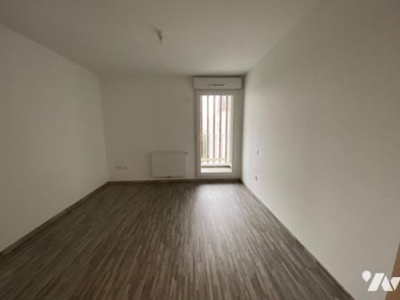 APPARTEMENT T2 - SURFACE 38,37 m2 - TREILLIERES - Photo 2