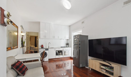 Luscious! Top Locale. River View! Ultra-convenient life style! - Photo 3