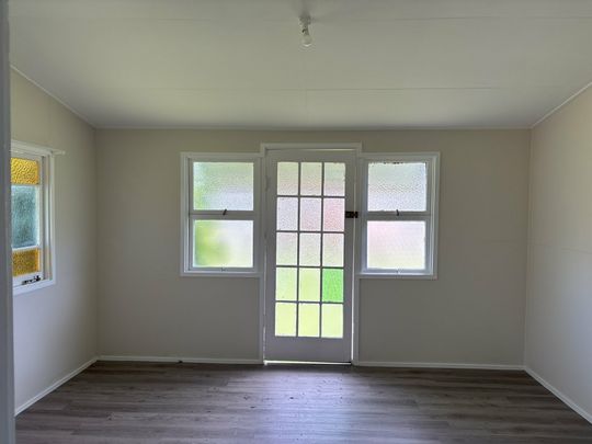 Oldie but a goodie - Renovated inside - Photo 1