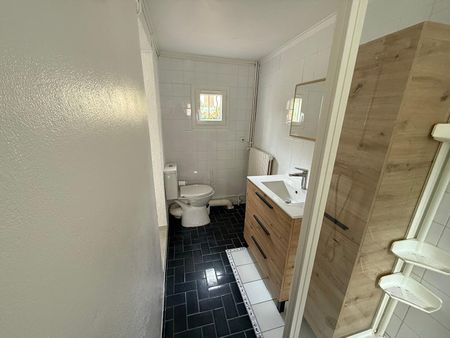 House - Photo 5