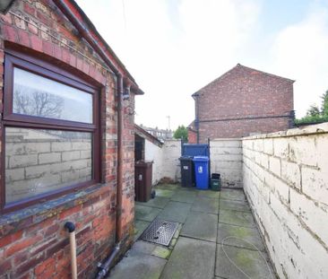 2 bedroom terraced house to rent - Photo 6