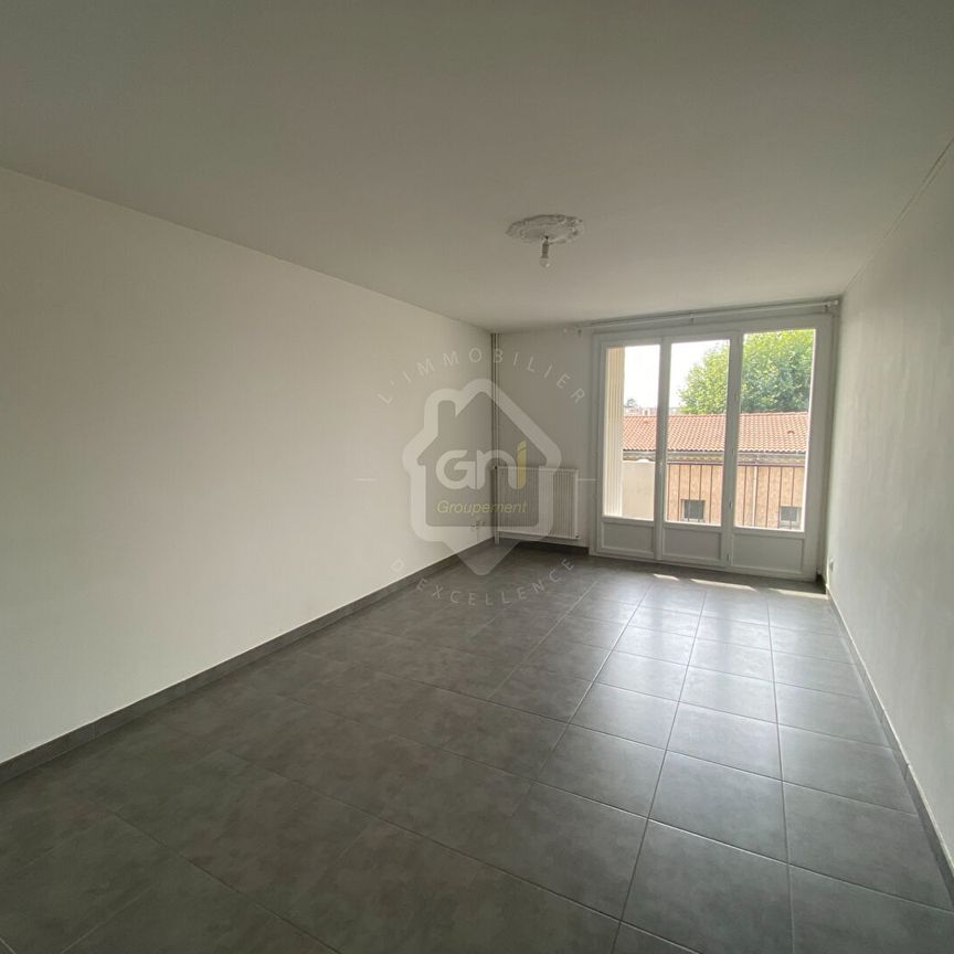 NIMES - QUARTIER AMOUREUX, - Photo 1