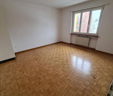3.5 Zimmerwohnung im 1. OG mit Balkon - Photo 2
