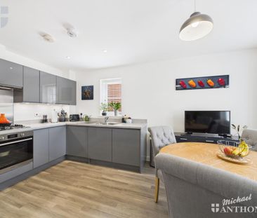 3 bedroom semi-detached house to rent - Photo 4