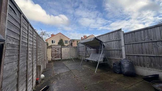 Monks Road, Coventry - Photo 1