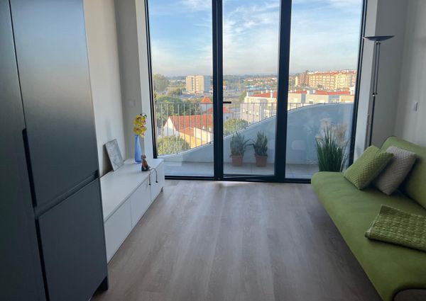 Apartamento T1 Novo com Vistas Panorâmicas - a 5 Minutos da Av. Dr. Lourenço Peixinho