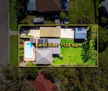 Prestigious property in great location, pool, yard &mldr; - Photo 1