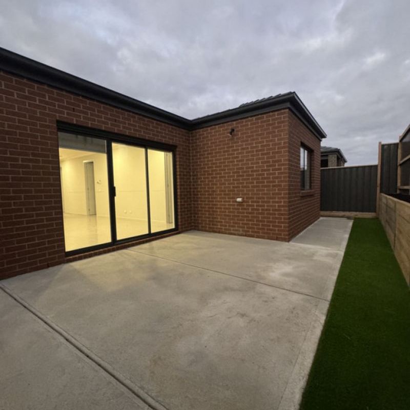 Newly Built Family Home In Clyde - Photo 1