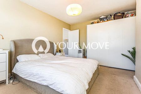 3 bedroom semi-detached house to rent - Photo 3