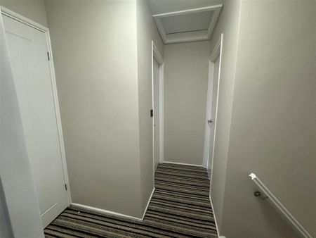 3 bedroom semi-detached house to rent - Photo 5