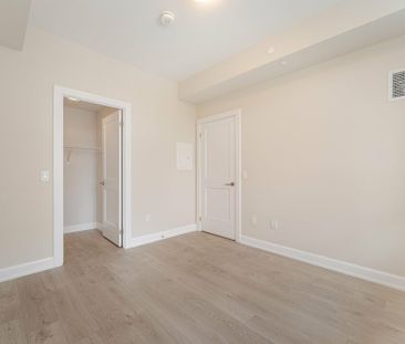 For Lease - 3220 William Coltson Avenue Unit# 817, Oakville, Ontario - Photo 6