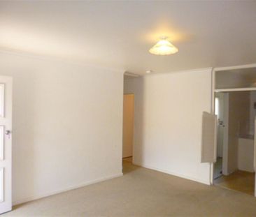 Two bedroom unit in quiet location - Photo 6