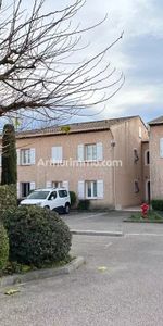 Location Appartement 4 pièces 74 m2 à Aubagne - Photo 3