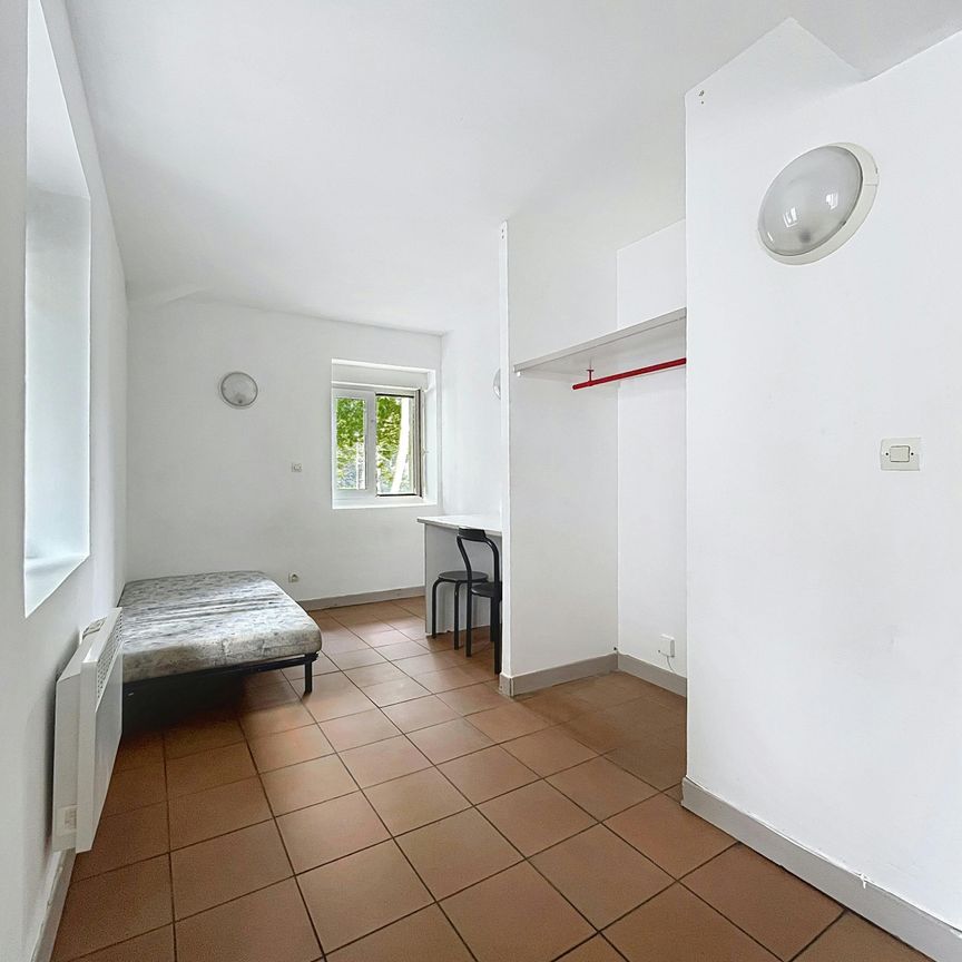 Lyon 7ème : Idéalement situé T1 proche Université Lumière - Photo 1