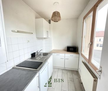 Location Appartement 1 pièce 33m² ROANNE 42300 - Photo 3