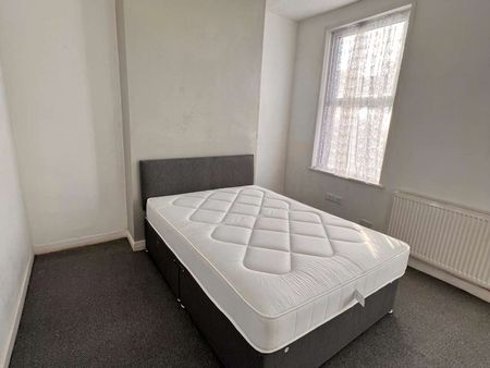 Rector Road Room 2 - Photo 5