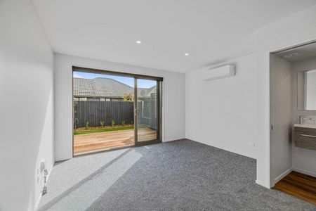 29 Bampton Street, Burwood - Photo 3