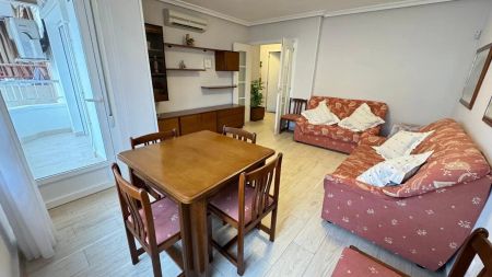 Piso de alquiler en C. Ntra. Sra. de Monserrate, Zona Playa del Cura - Photo 2