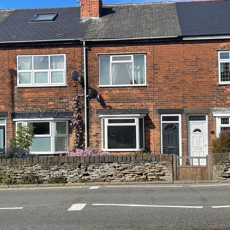 2 bedroom terraced house to rent - Photo 1