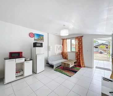 Location Maison 2 pièces 46m² REMIRE MONTJOLY 97354 - Photo 1