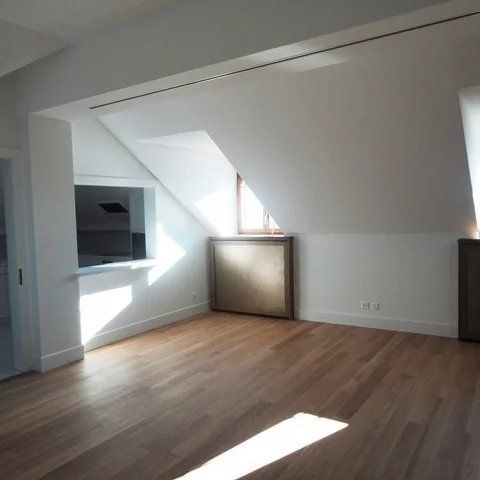 Grand appartement de 3 pièces d'env. 125m2 au 2ème étage - Photo 1