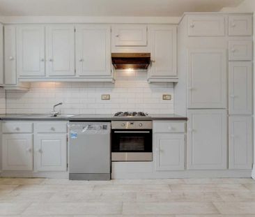 3 bedroom maisonette to rent - Photo 4