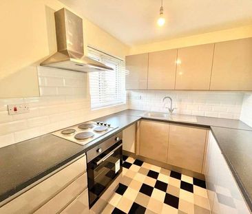 Woodcotes, Shoeburyness, Southend-on-sea, Essex, SS3 - Photo 1