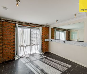 Charming Family Home - Photo 4