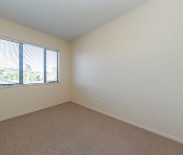 4-BEDROOM IN EAST TAMAKI - Photo 1