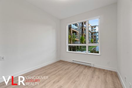 Condo in Coquitlam, BC - Photo 4
