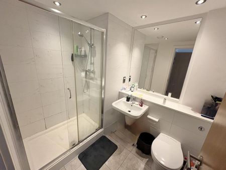 2 bedroom apartment to rent - Photo 5