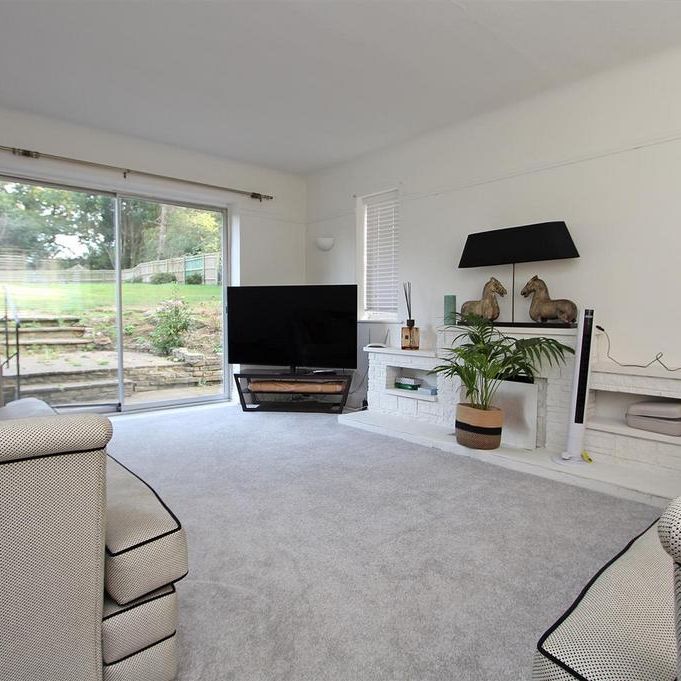 4 bedroom detached house to rent - Photo 1